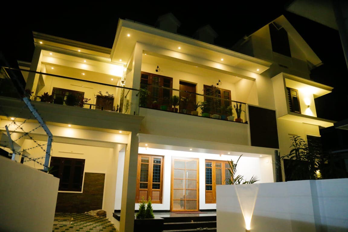 Luxurious 2 BHK vacation home in Maradu