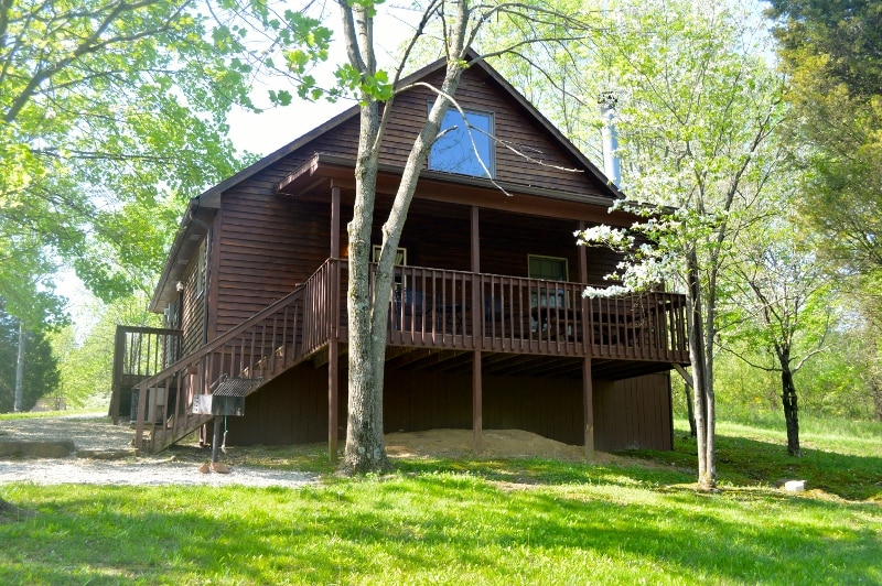 Deluxe w/Jacuzzi #17 at Patoka 4 Seasons Resort