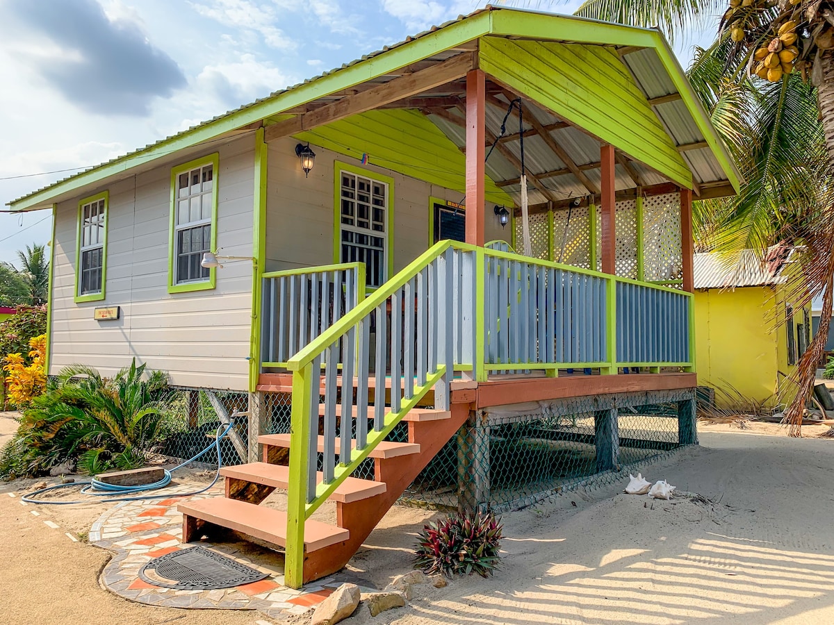 Kiskadee at Sandpiper Beach Cabanas