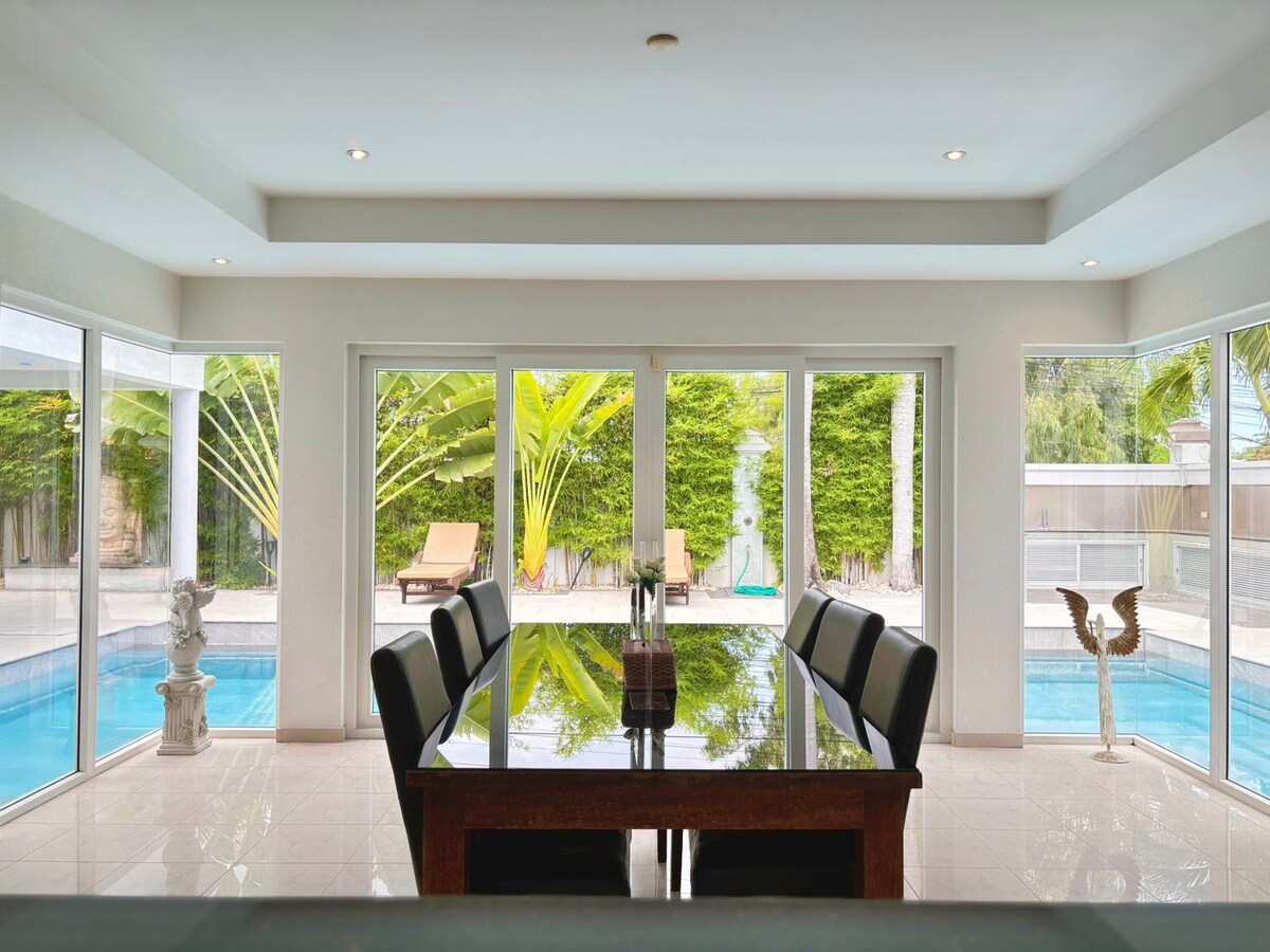 Pool Villa Pattaya H52 | 四卧室豪华泳池别墅 - 带泳池