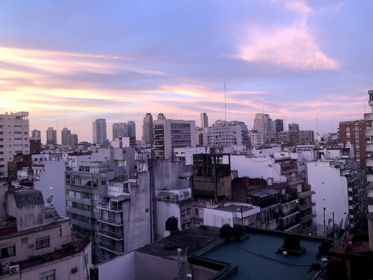 Hermoso cuarto  en pleno Recoleta, cerca de todo