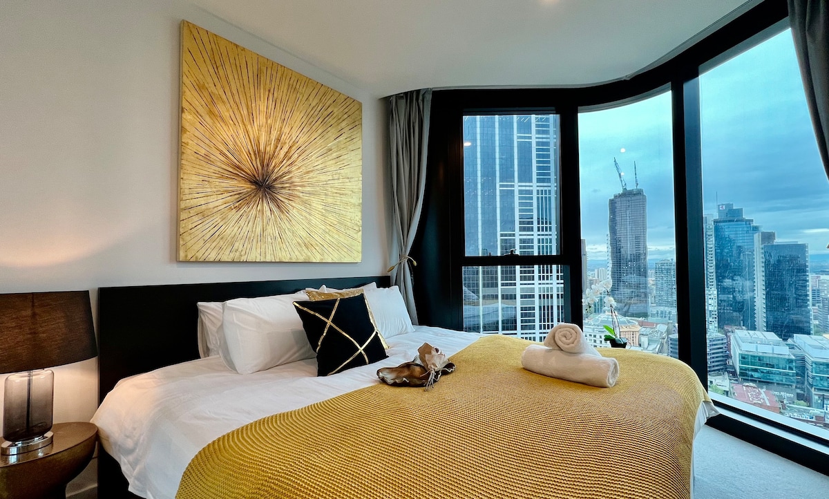 Top Mel Central HighRise City View With King Bed