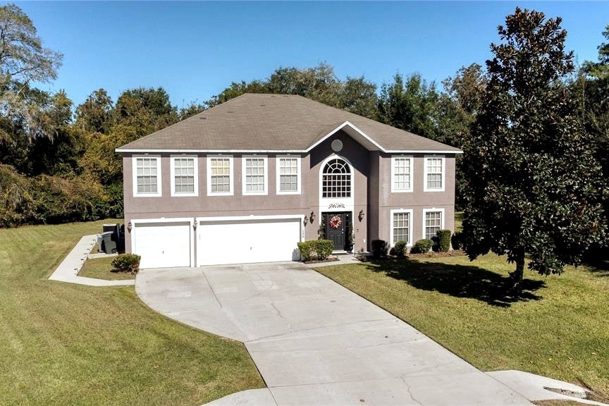 Spacious 6BR Pool Home in Ocala