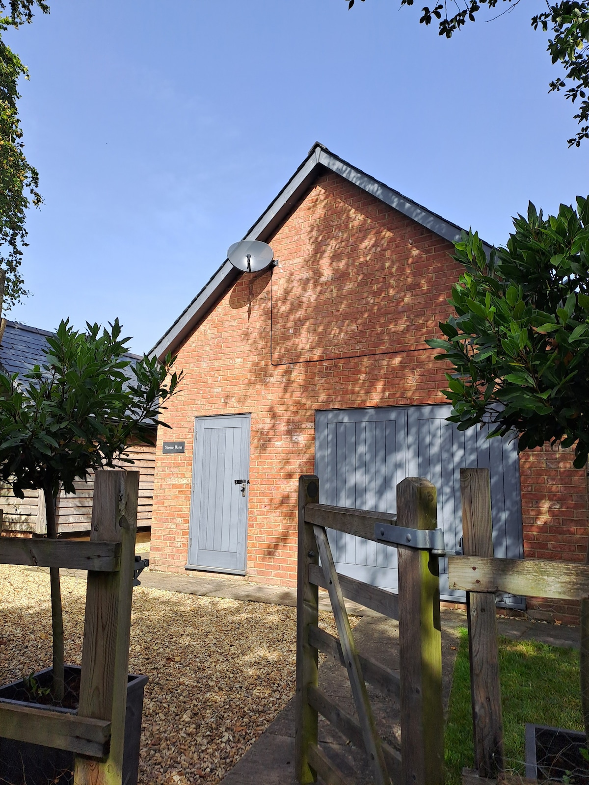 Stone Barn Cottage ， Farnham ，最多可容纳8位成人