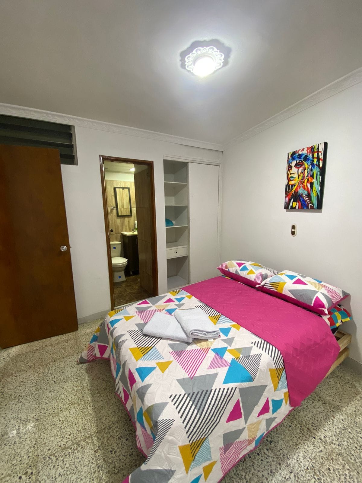 Habitación con baño privado