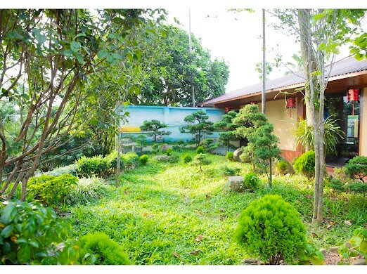 Hoang Long Homestay