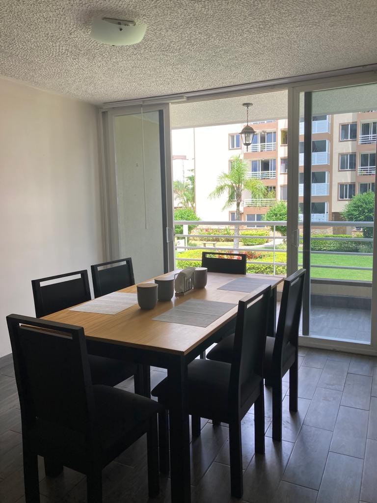 2 Bedroom Condo with pool