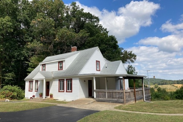 Peacefield: Farmhouse in the Shenandoah Valley