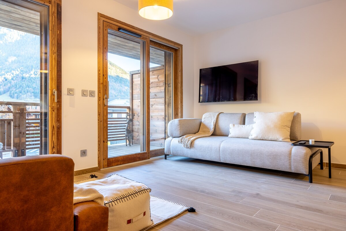 2 bedrooms + cabine right in the centre of Morzine