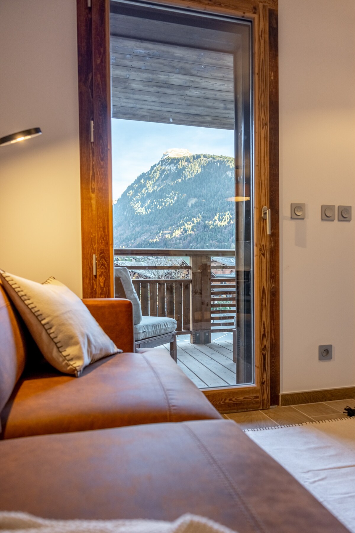 2 bedrooms + cabine right in the centre of Morzine