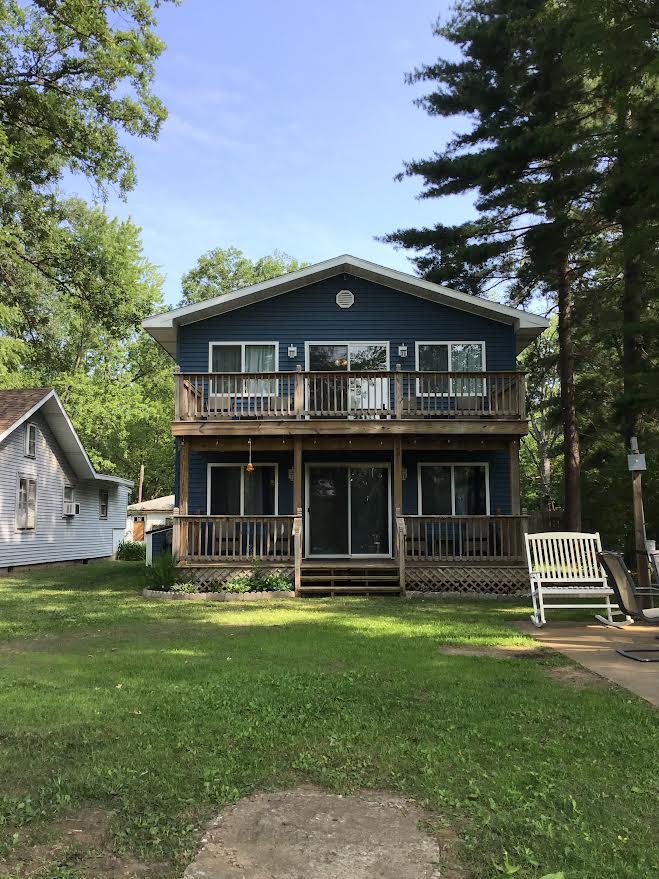 River retreat in Momence, IL.  with river access.