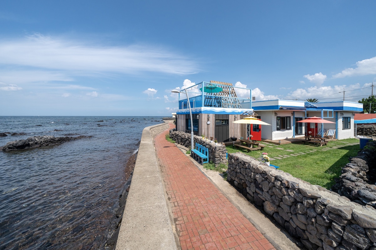 床上的全玻璃海景/Hagwi Lo Bed & Breakfast/屋顶屋顶海景海景