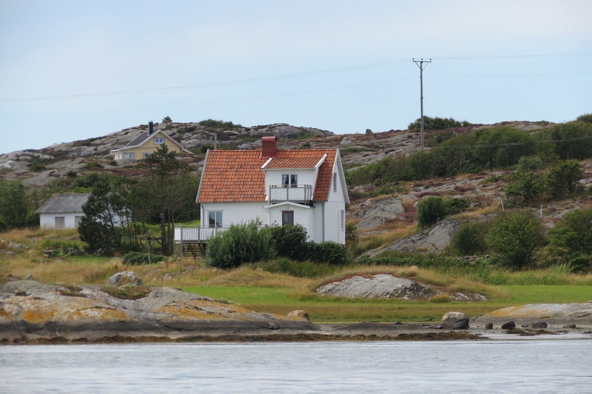 Gullholmen/Härmanö的漂亮民宅