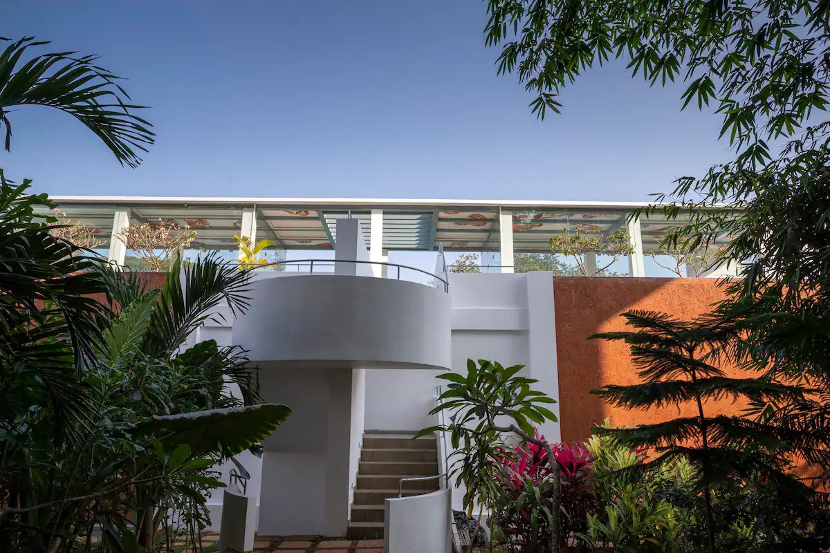 El Arbol by Da Alohas, an ultra luxury 2BHK suite