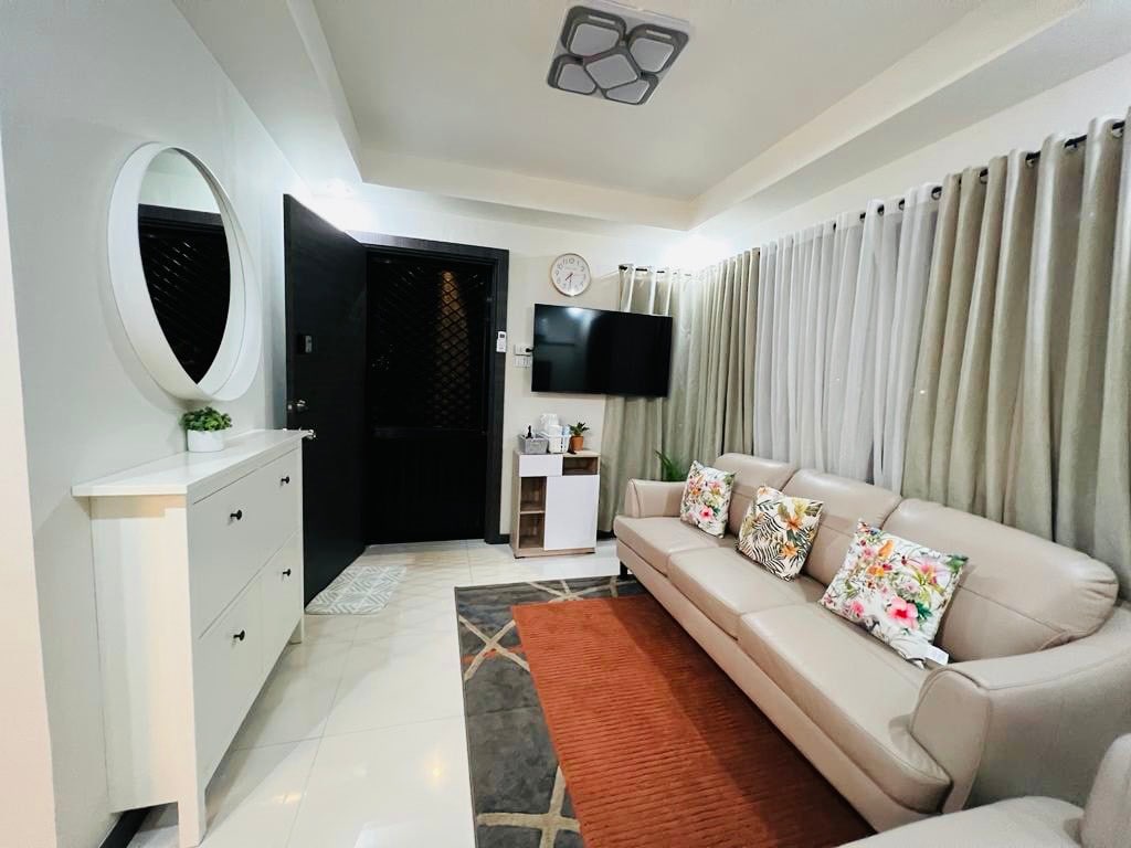 达沃宽敞的4居室房源|无线网络和Netflix