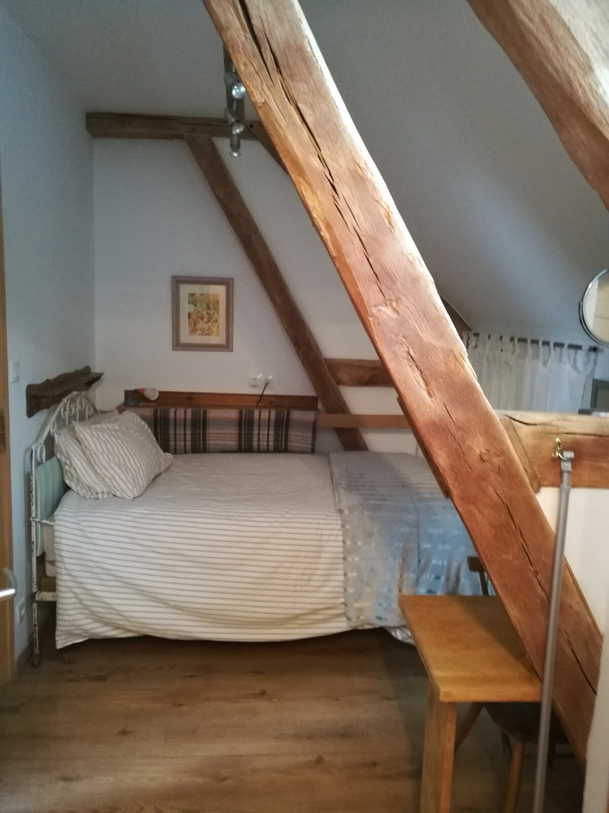 Cute 1 bed space in an old barn.