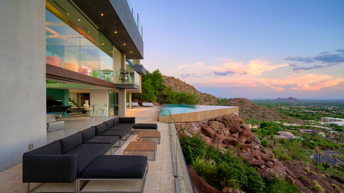 Unforgettable Modern Estate on Camelback Mountain