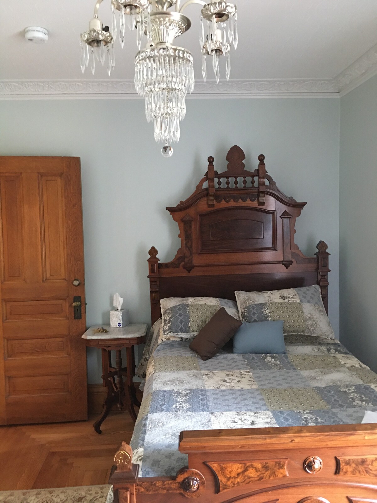 The Chandelier Bed & Breakfast