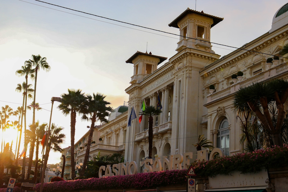 𝐇𝟏𝟏 [Luxury Sanremo] Center - Parking - Casino
