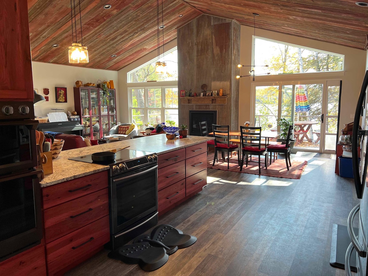 Red Barn Lake House in Wisconsin Northwoods