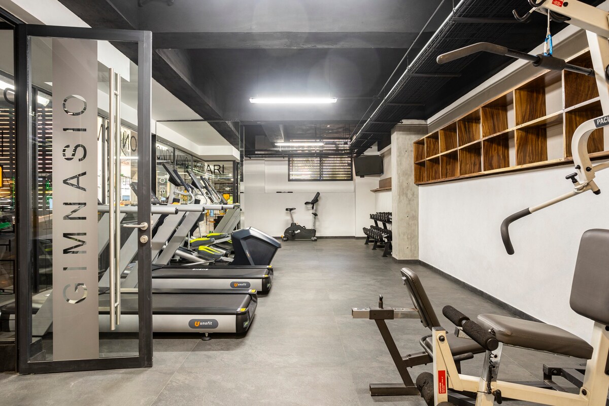 Comfy Condesa Haven: Gym & Parking