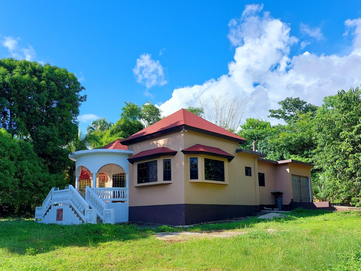 The Happy Retreat Villa in Belmont, Jamaica.