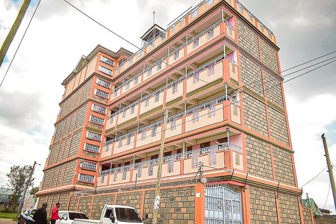 设备齐全的单间公寓，位于圣玛丽-纳库鲁（ Nakuru ）