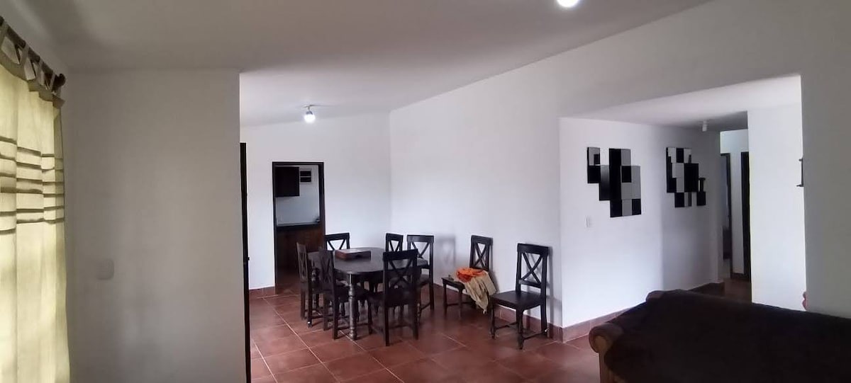 Relax en casa tranquila y segura a un paso de Lima