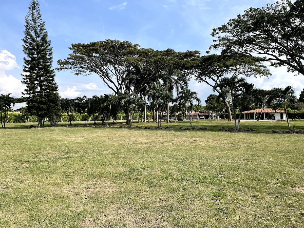 Casa de campo  en Rozo  con  amplias zonas verdes