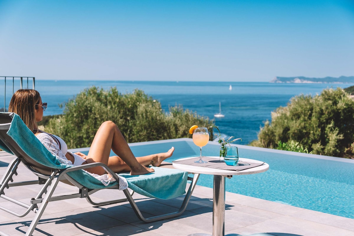 Luxury 3bedroom Villa Benedetta, Sea View, Privacy