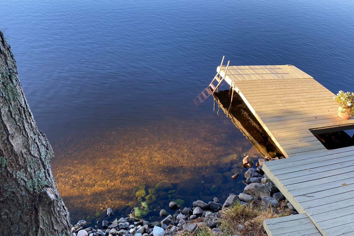 Lakehouse south of Rhinelander! Over 3000 sq ft!