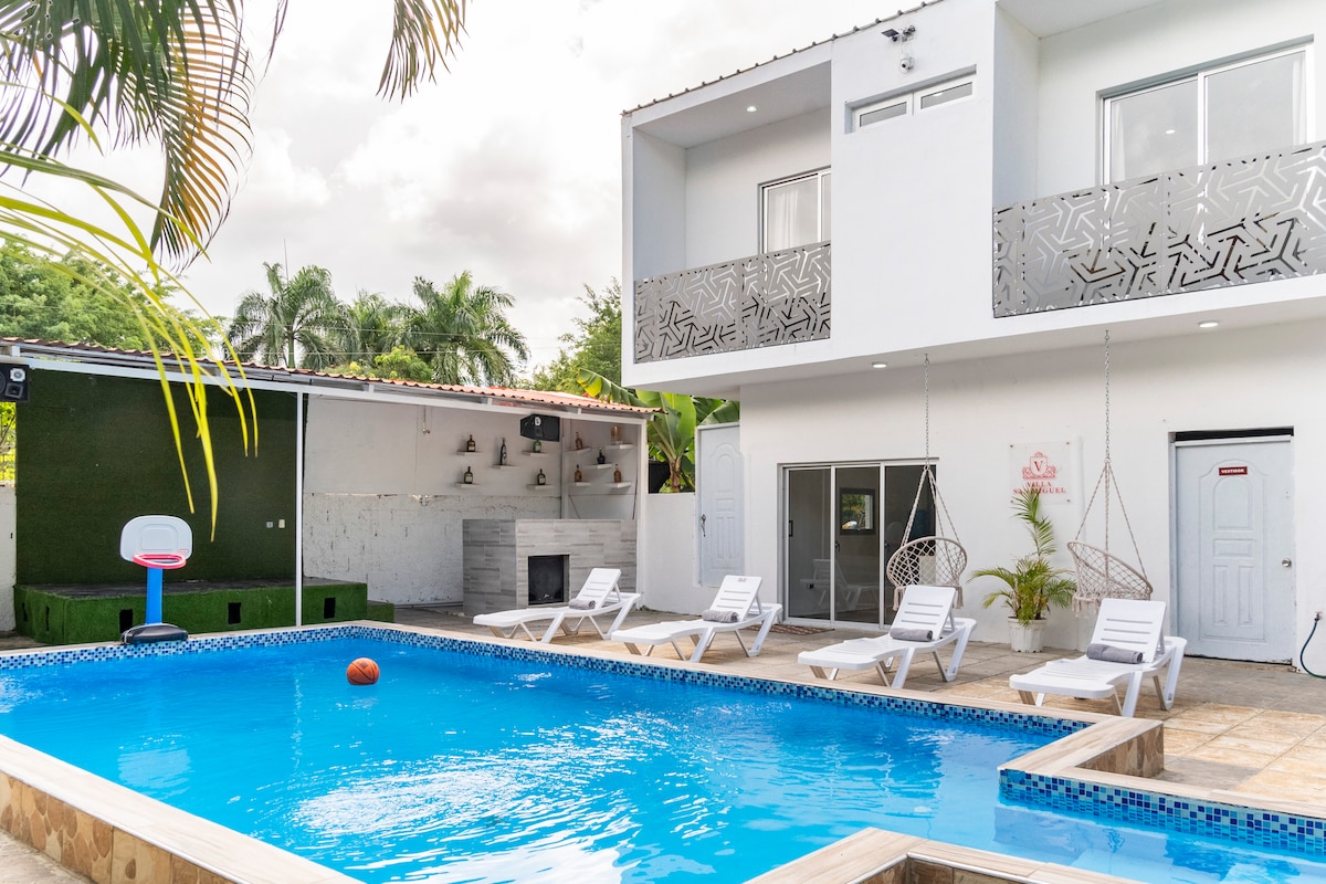 Beautiful villa near Santo Domingo