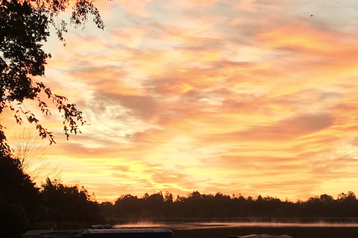 Heron Point.  Serenity on Random Lake.