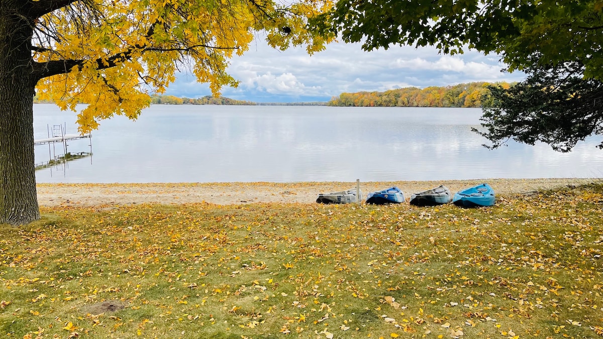 Limited summer dates! Lakefront-Beach Sauna Arcade