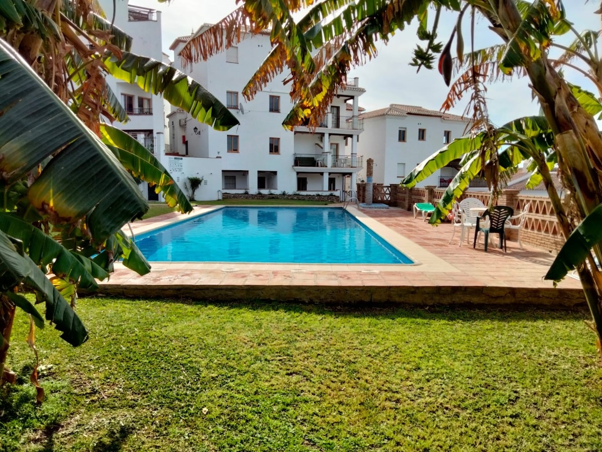 APTO. LOLA-vistas, piscina junto al casco antiguo.