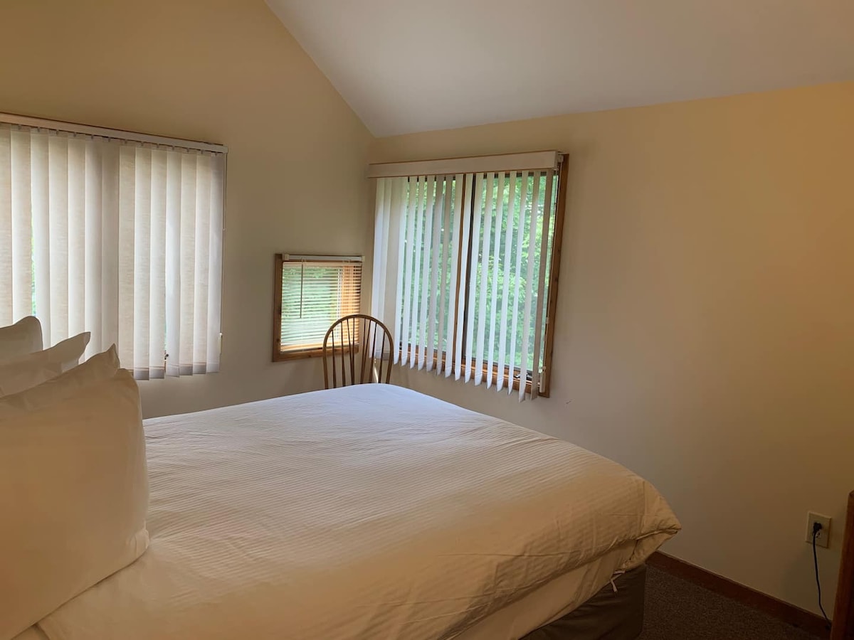 完美的Shawnee双卧室套房！ +便利设施！
