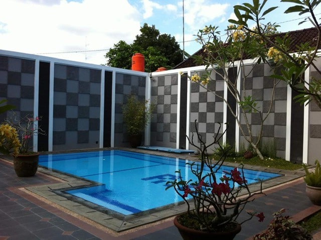 RdanE Homes。愉快的4卧泳池。