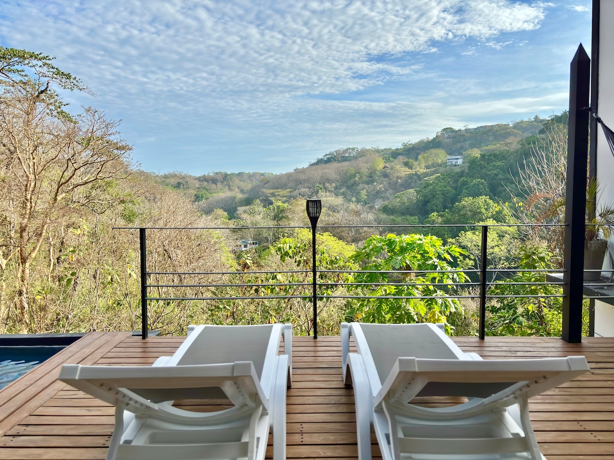 Seataya jungle valley view luxury villa with pool