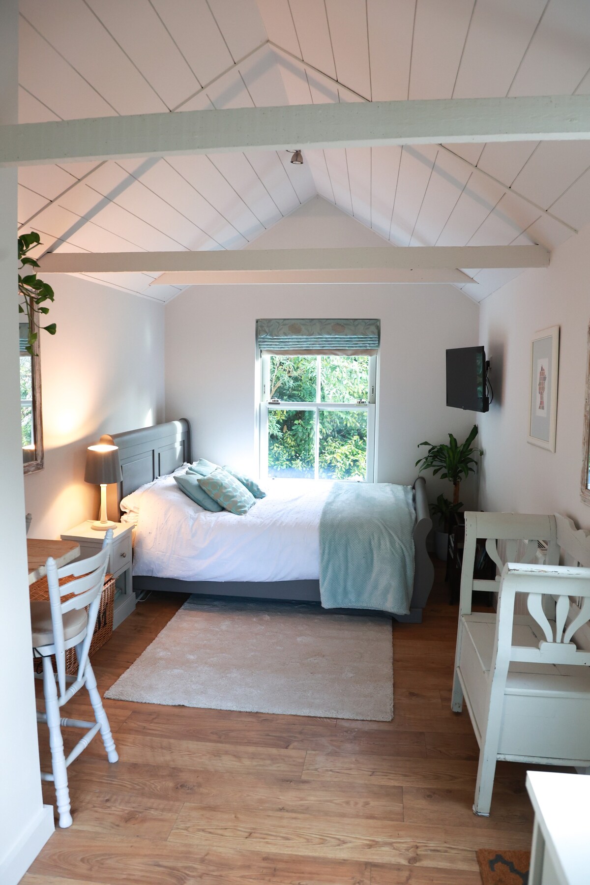 Romantic hideaway - newly converted studio in Kent