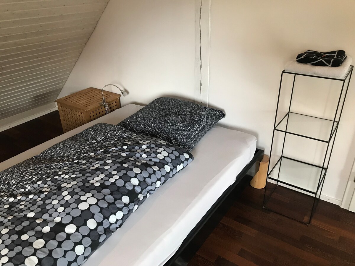 Großzügiges Zimmer in Ulm