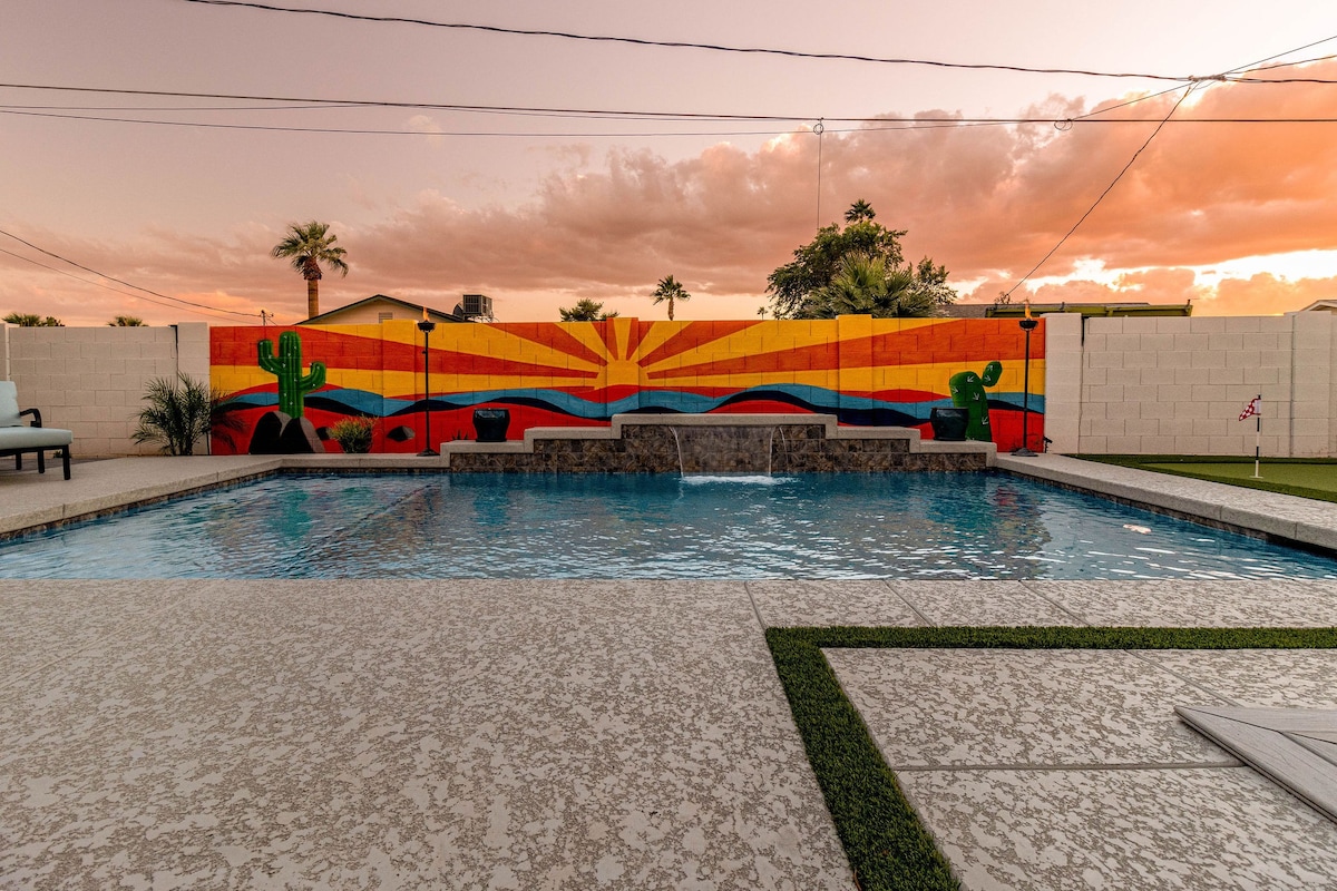 Sunset Villa in Old Town w/ Hot tub & Heated Pool!