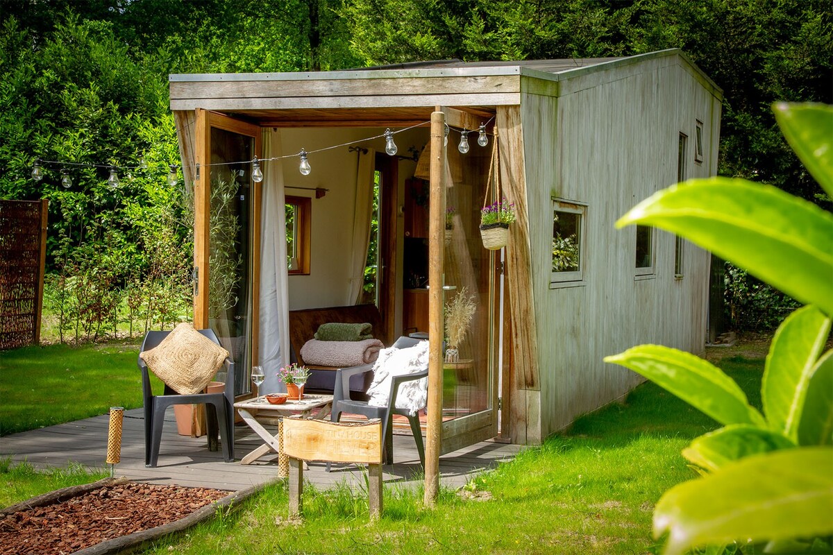 Tiny House Hilver - uniek huisje midden in het bos