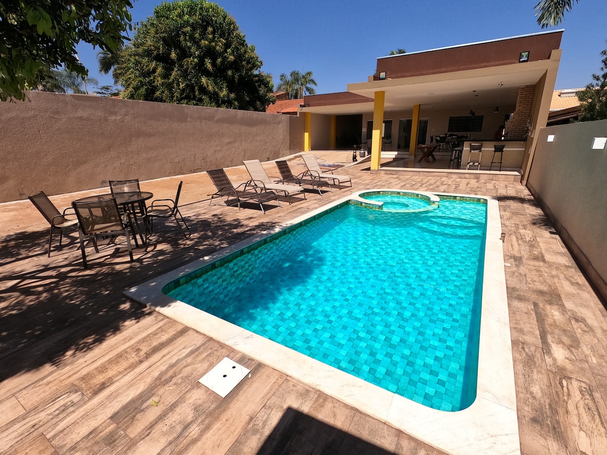 Rancho condomínio Lago e Sol - piscina aquecida