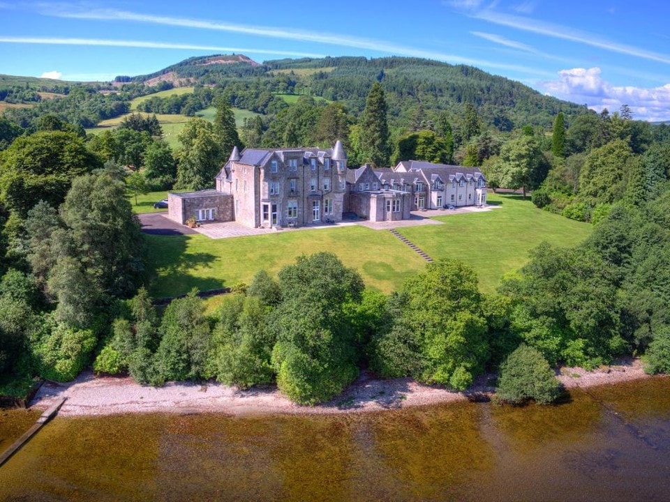 罗蒙城堡顶层公寓（ Lomond Castle Penthouse ） 3卧室壮观景观