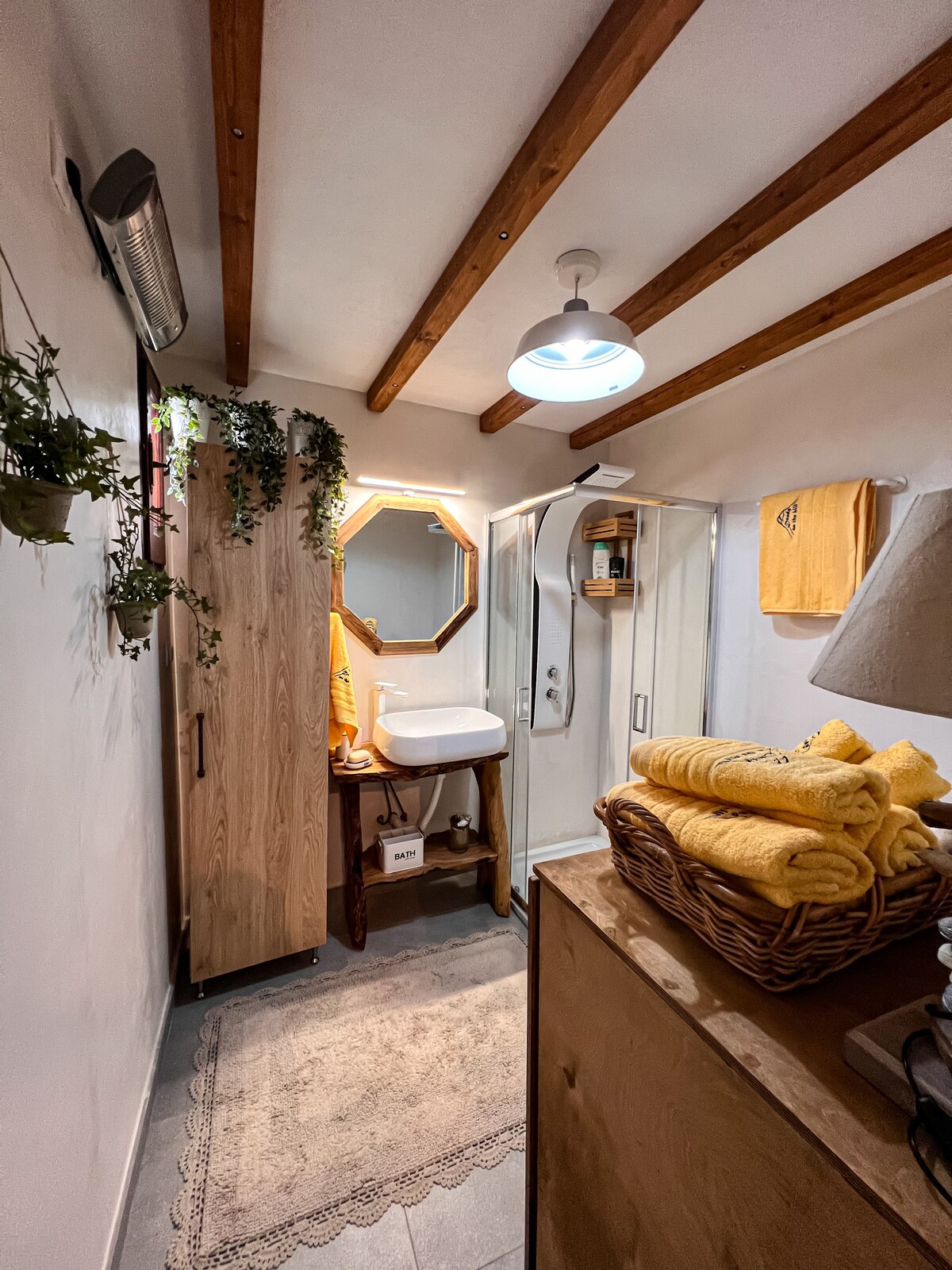 Dandy Villas Argalasti | Vintage Cottage House