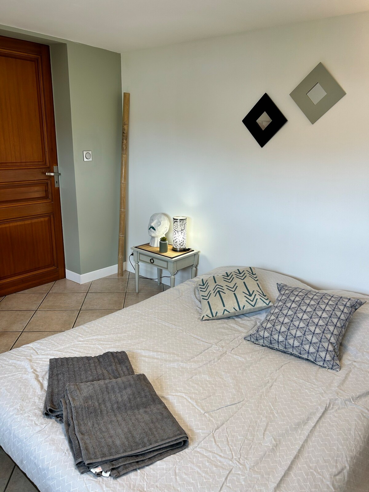 Chambre accès indépendant au calme dans maison