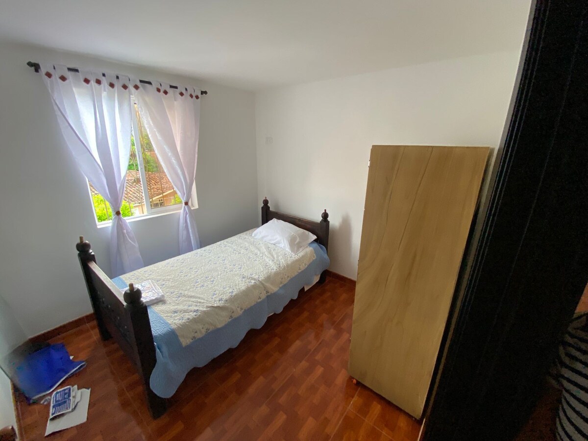 Privado y comodo, amoblado apartamento, Roldanillo