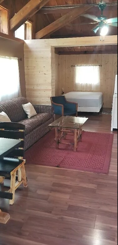 Montcalm Suite Cabin