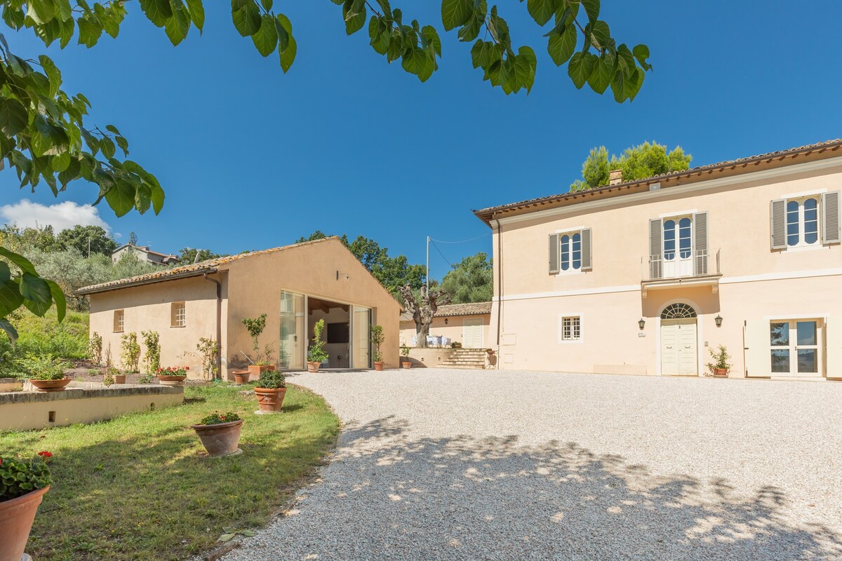Villa Bevagna - With pool and garden in Bevagna