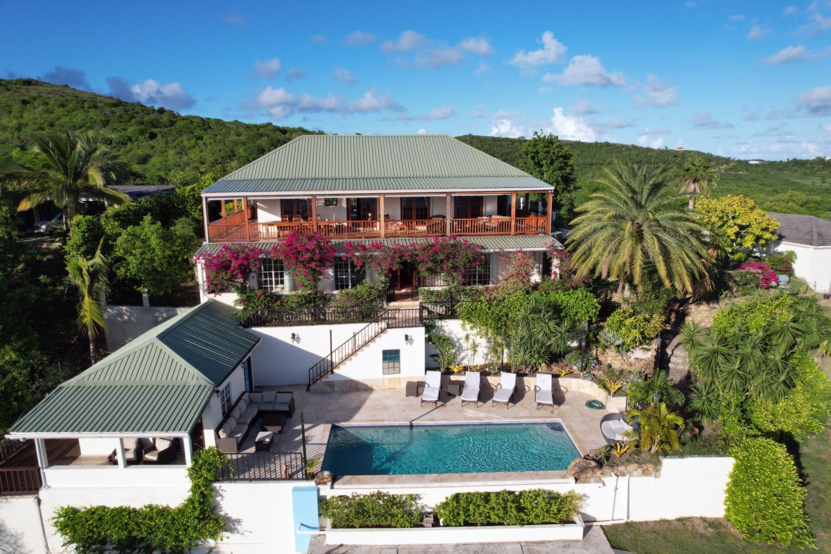 Sugar Loaf 4-bed House with Views to Die For!